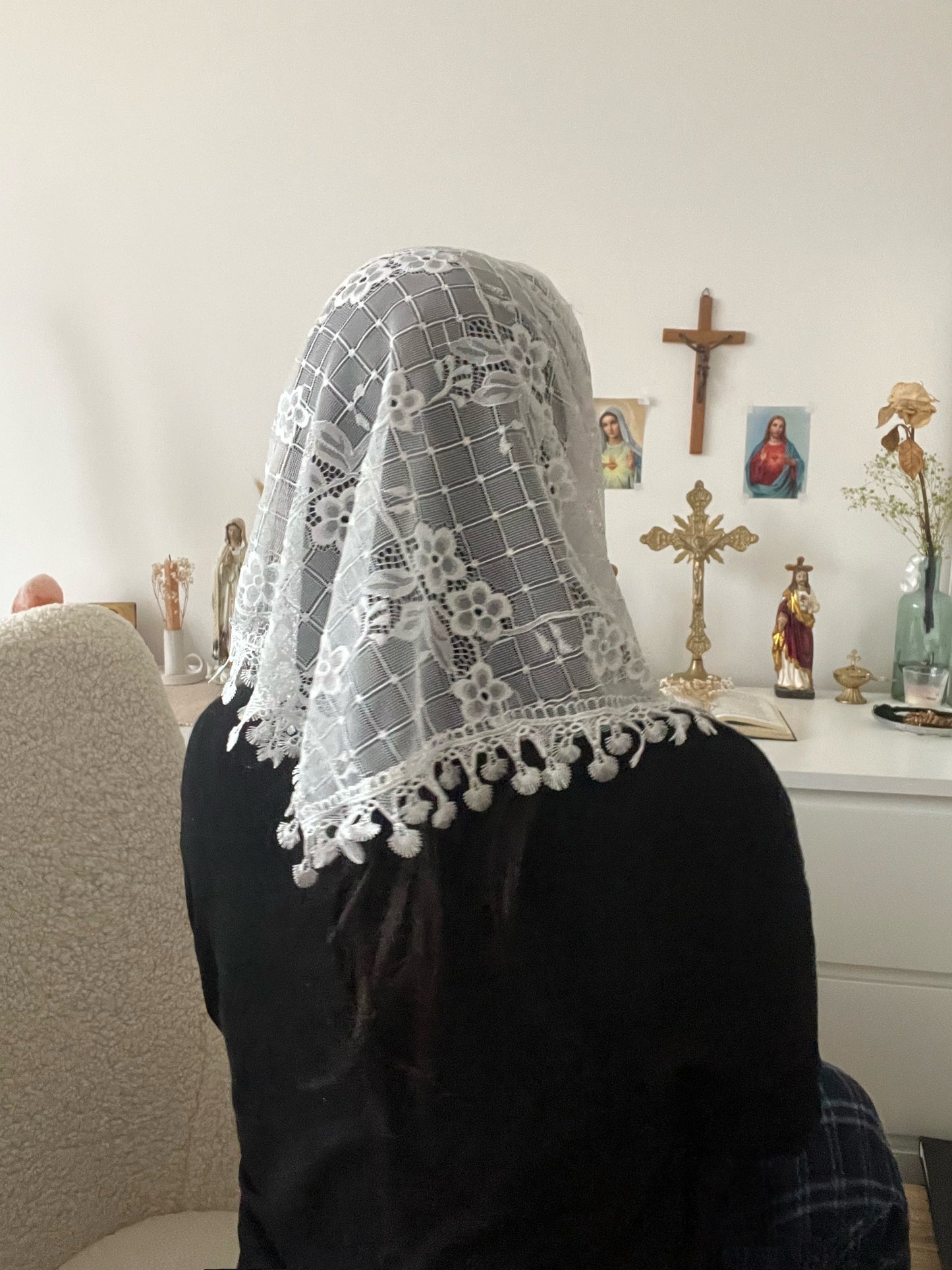 Lourdes Veil