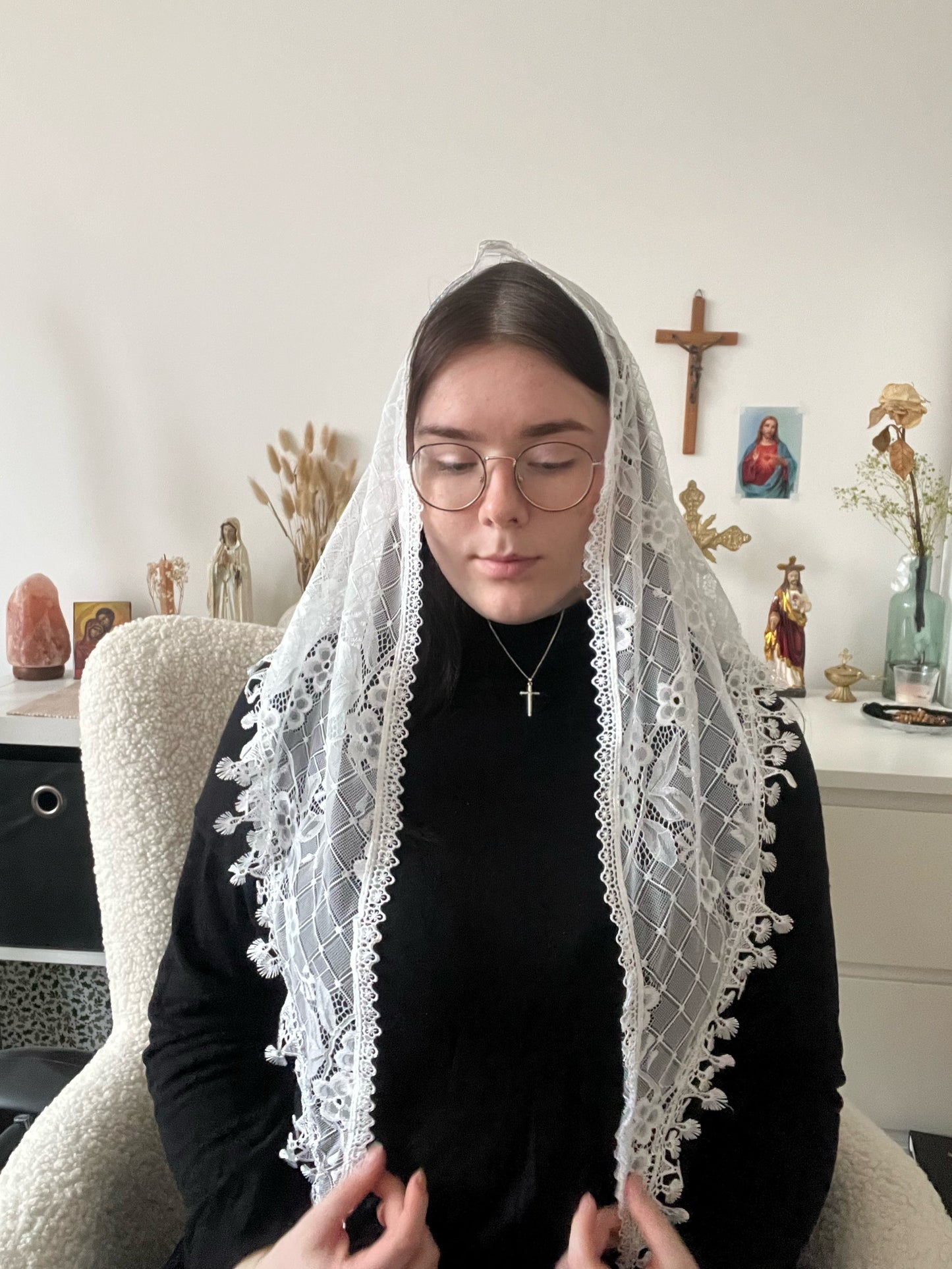 Lourdes Veil